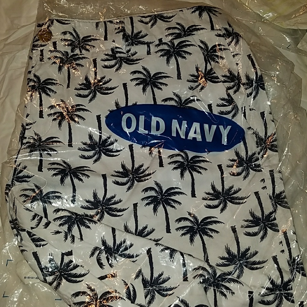 White and navy palm tree shorts